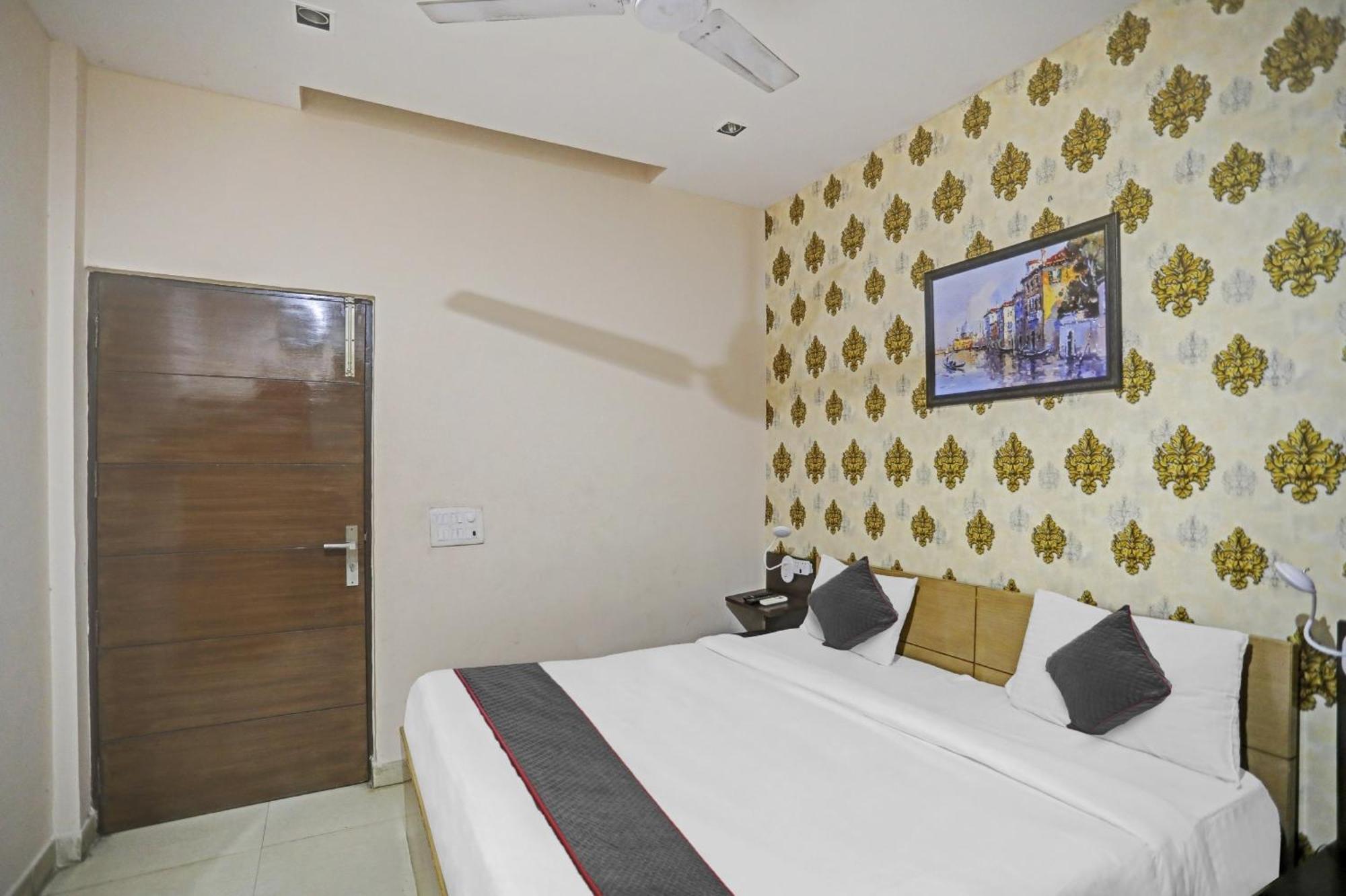 Hotel O Shivam Guest House New Delhi Exterior photo