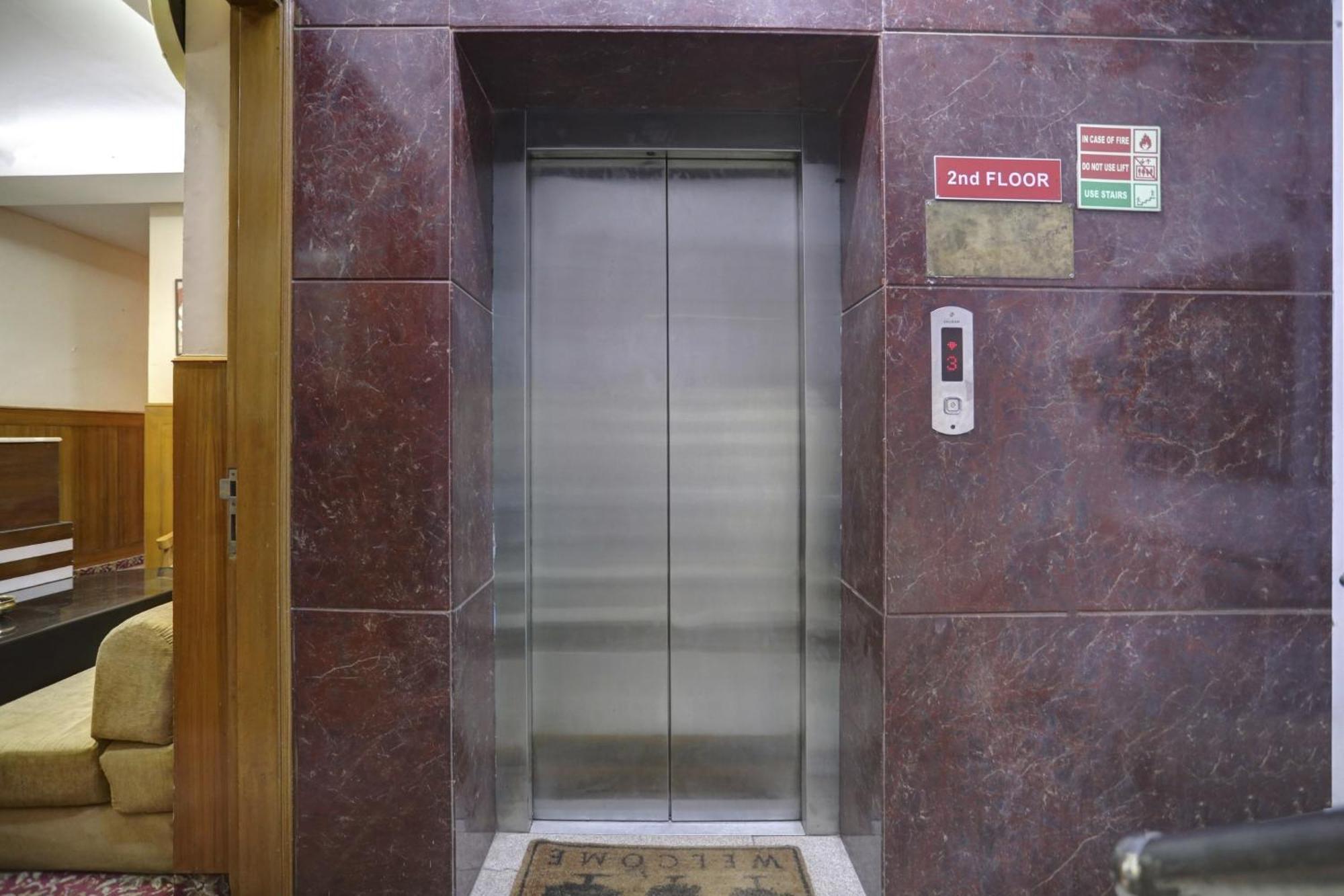Hotel O Shivam Guest House New Delhi Exterior photo